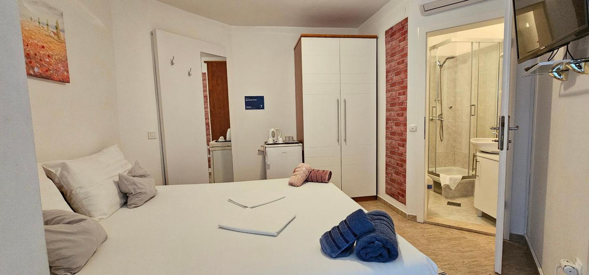 Apartment Tonci Novalja Eksteriør bilde