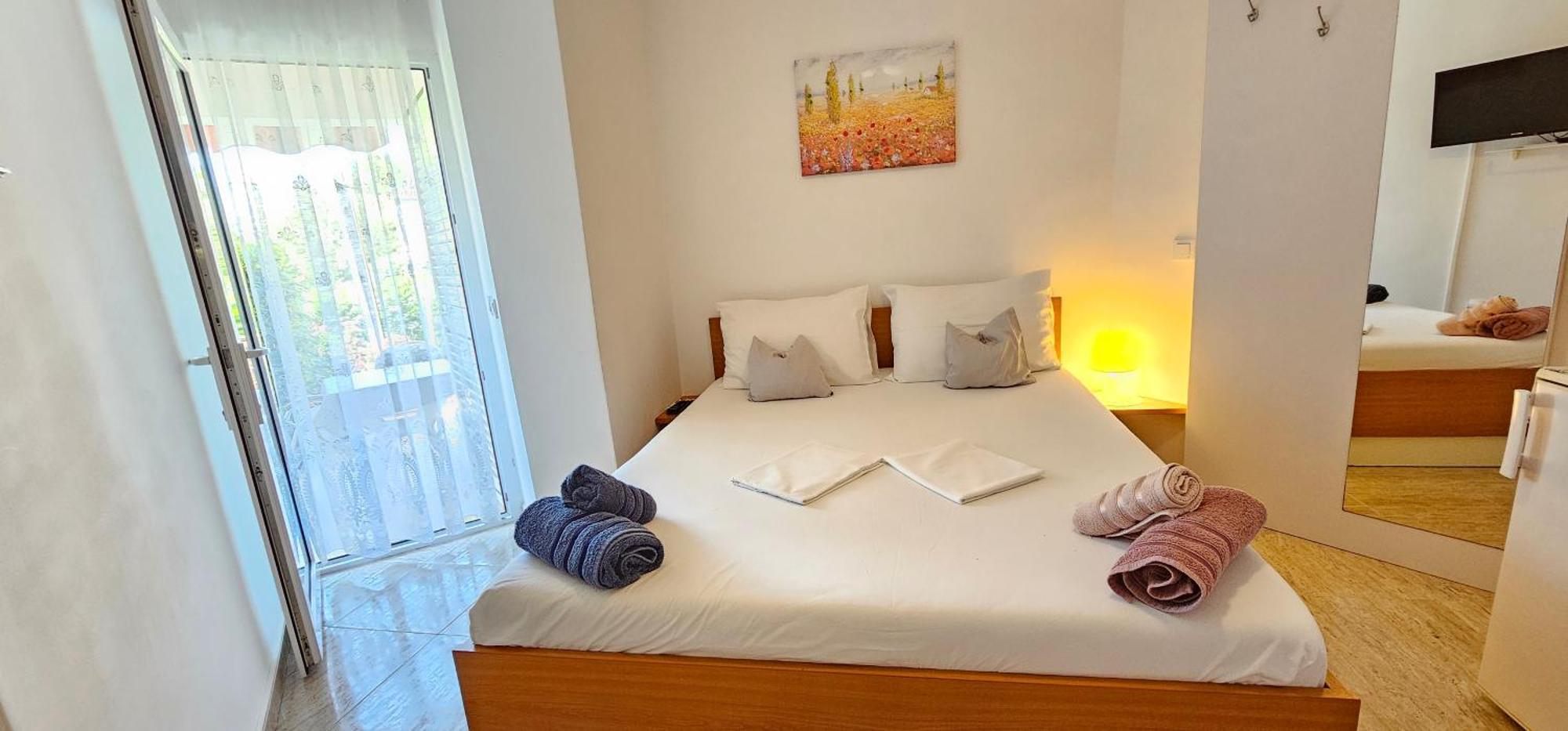 Apartment Tonci Novalja Eksteriør bilde